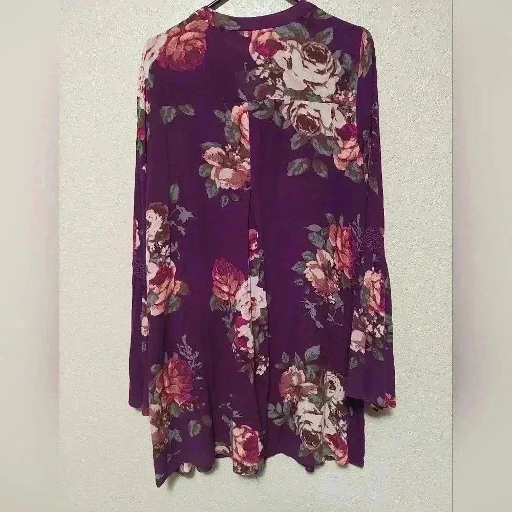 Altar'd State long sleeve Tunic dress with bell sleeves Size Medium - Picture 5 of 5